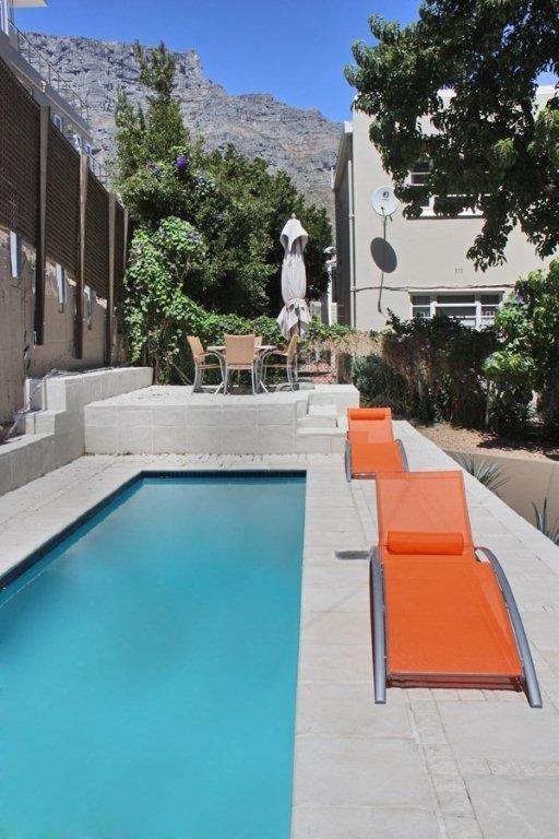 To Let 2 Bedroom Property for Rent in Vredehoek Western Cape